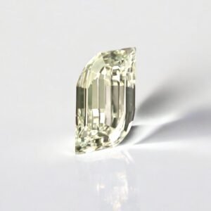 Flame Shape H Color Step Cut Diamond