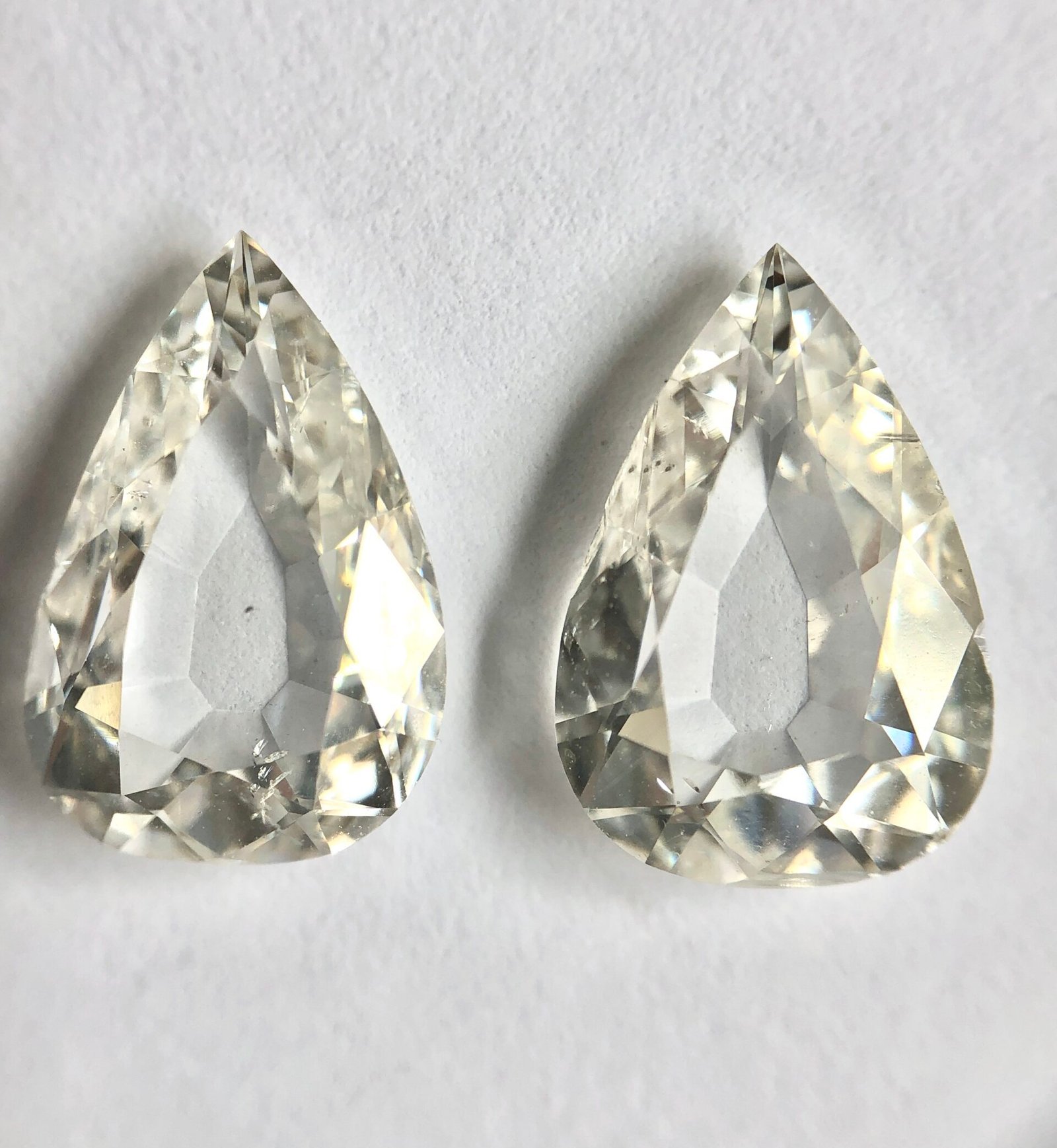 Pear shape H color Old mine cut diamond